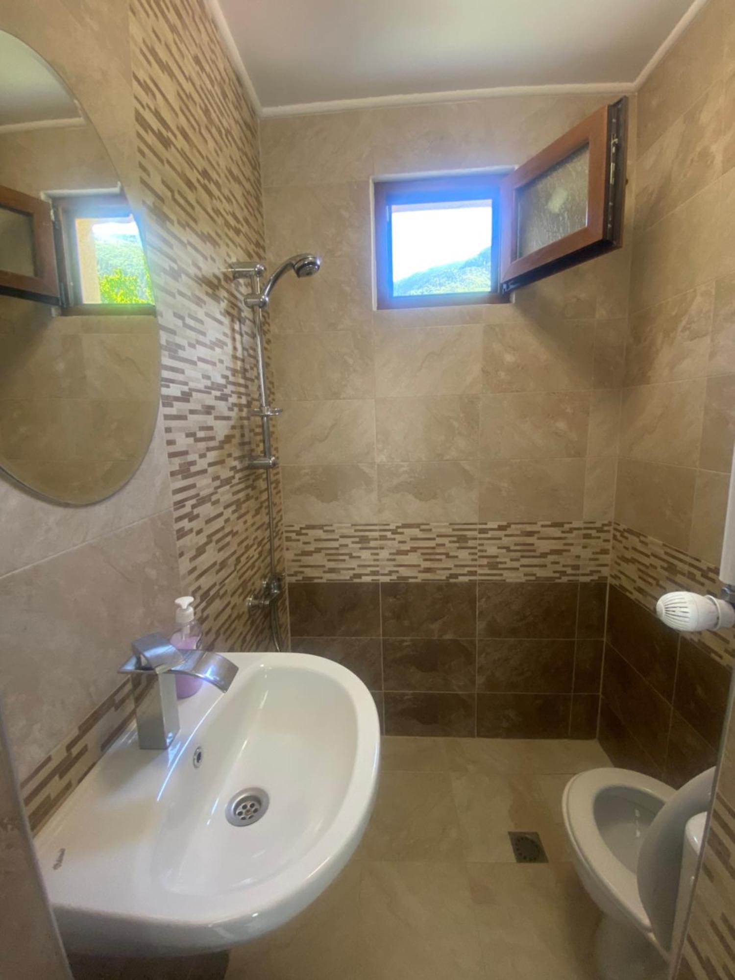 Анелия Hotel Sapareva Banya Ngoại thất bức ảnh